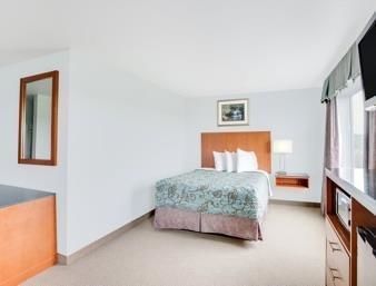 Days By Wyndham Watertown Drum Hotel Evans Mills