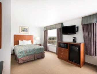 Days By Wyndham Watertown Drum Hotel 2*