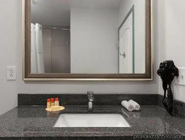 Days By Wyndham Watertown Fort Drum Hotel